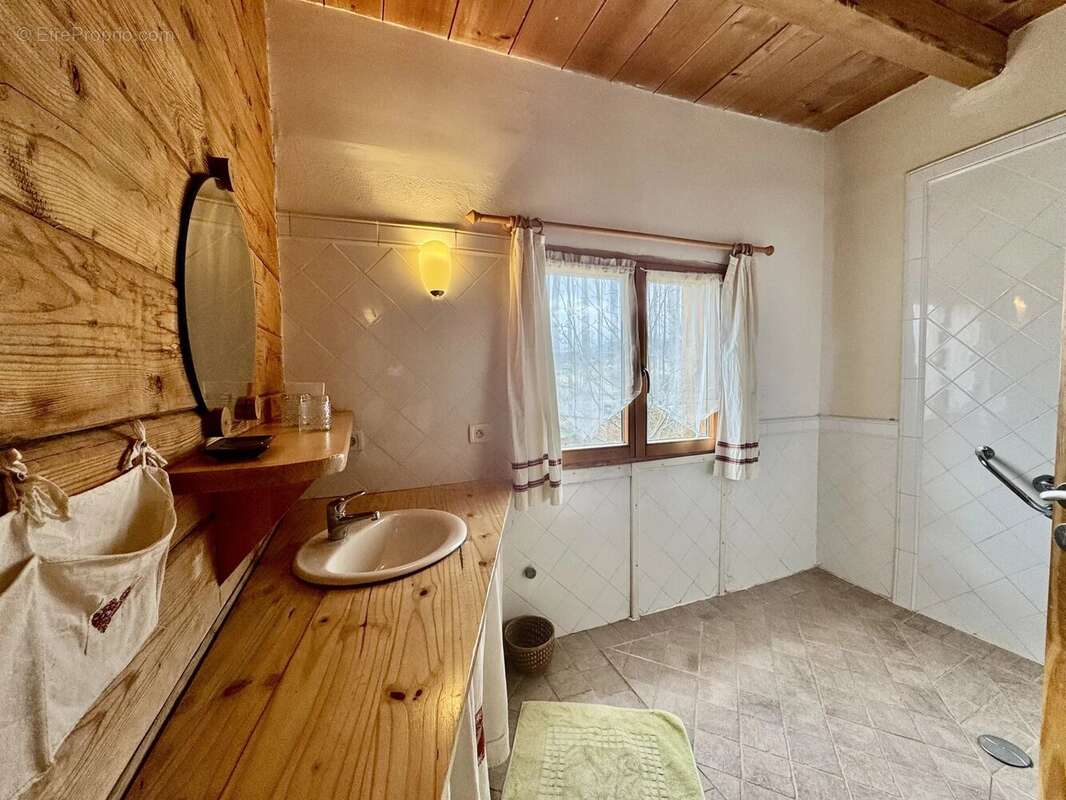 Maison à SAINT-PIERRE-DELS-FORCATS