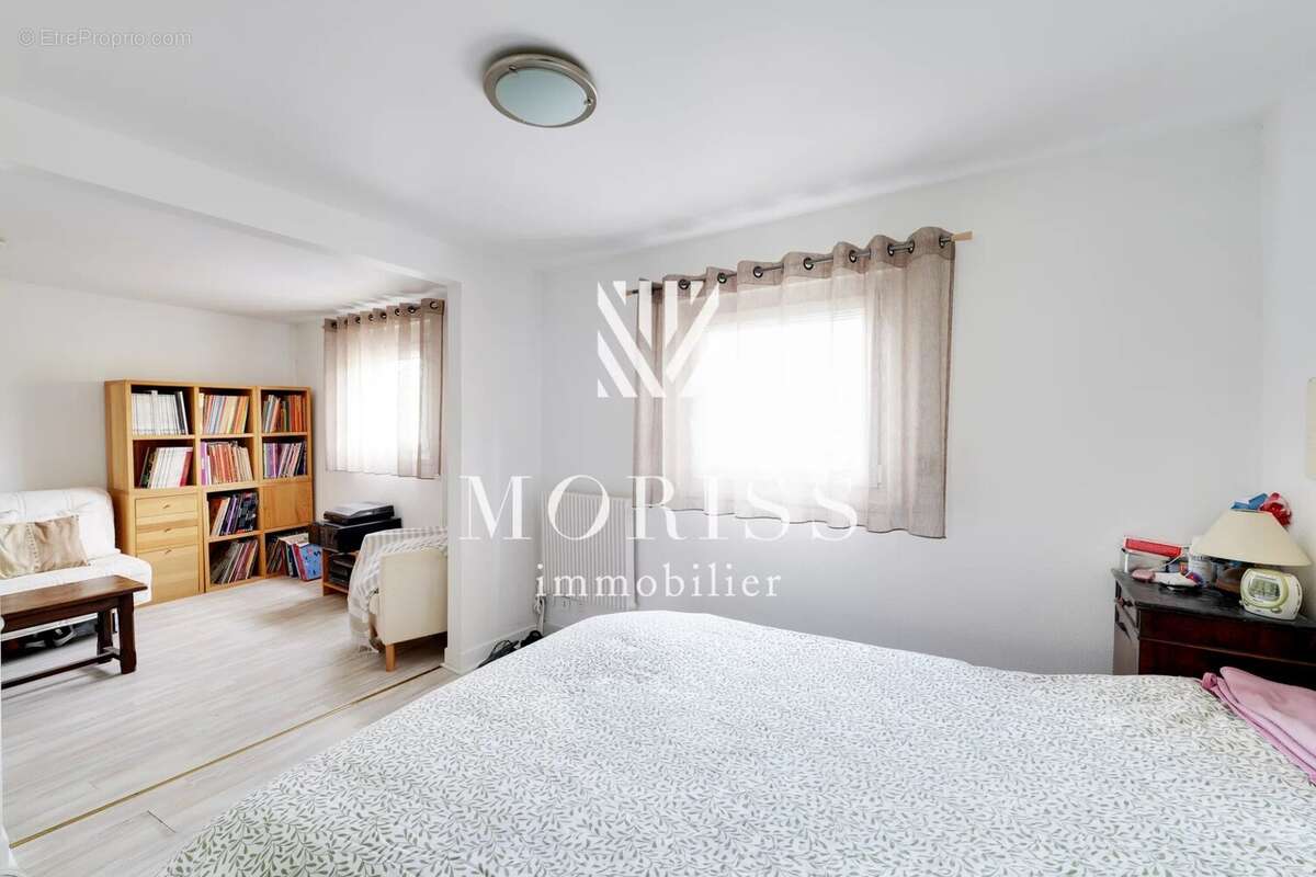 Maison à LE PERREUX-SUR-MARNE