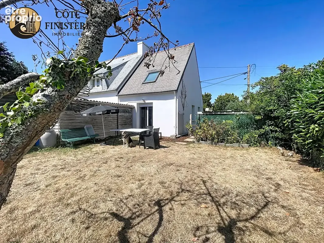 Ensemble immobilier de deux maisons jumelées avec jardins au sud - photo 12