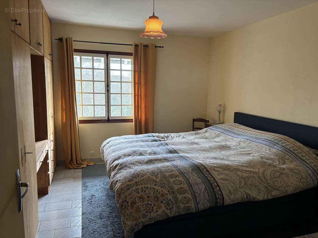 Maison à VICQ-EXEMPLET