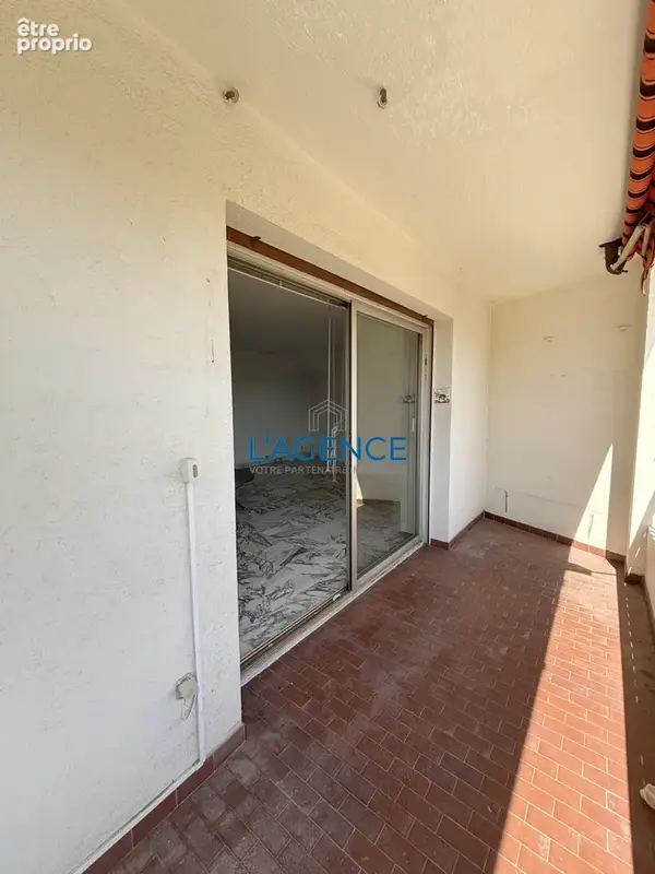 Appartement à HYERES