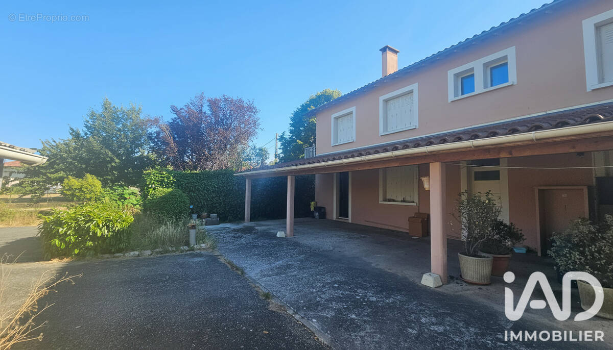 Photo 1 - Maison à SAVERDUN