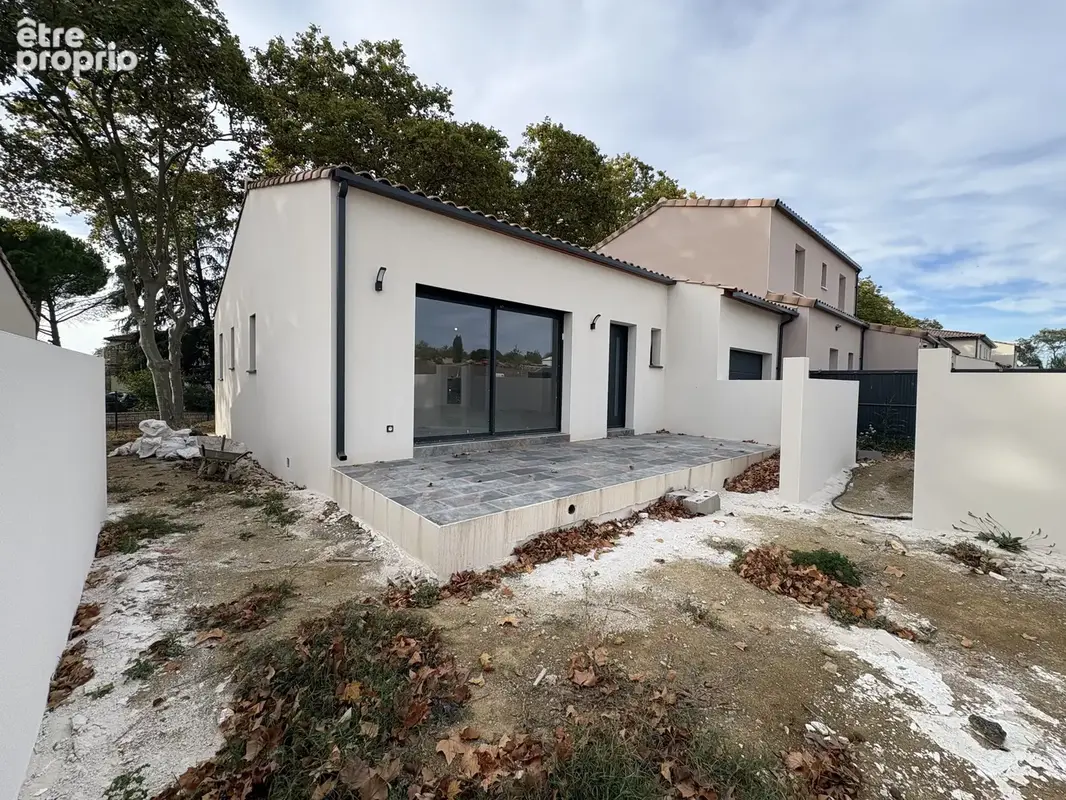 Première couronne de Béziers  Petite villa T4 de plain-pied réalisée en 2025 - photo 2