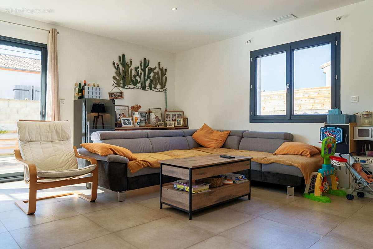 Maison à LEZIGNAN-CORBIERES