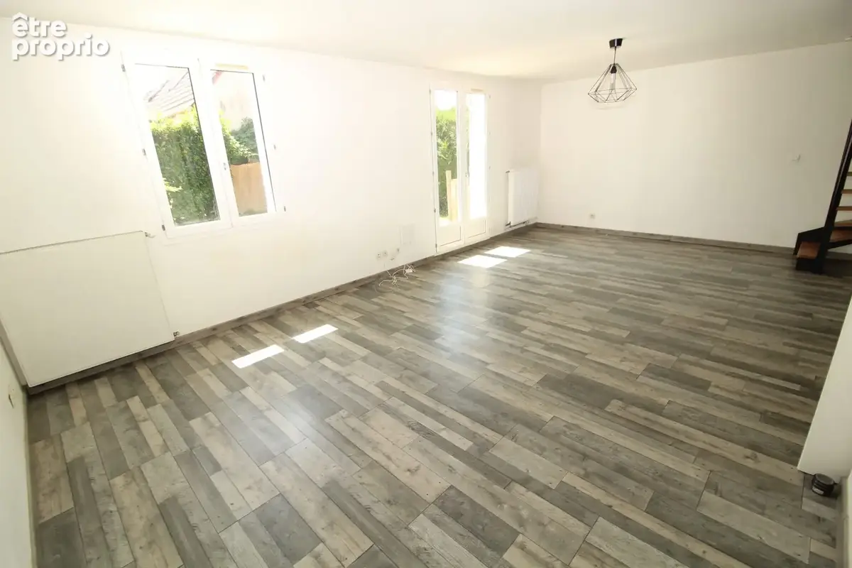 Maison 91 m² à Guyancourt  - photo 2