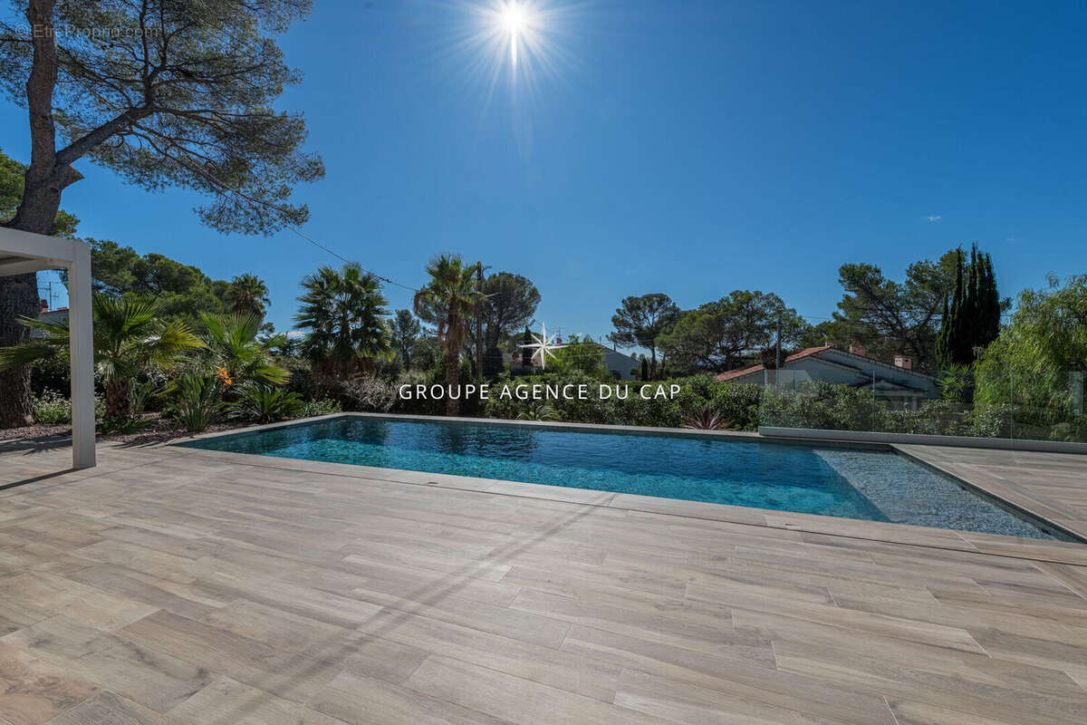 Maison à SAINT-RAPHAEL