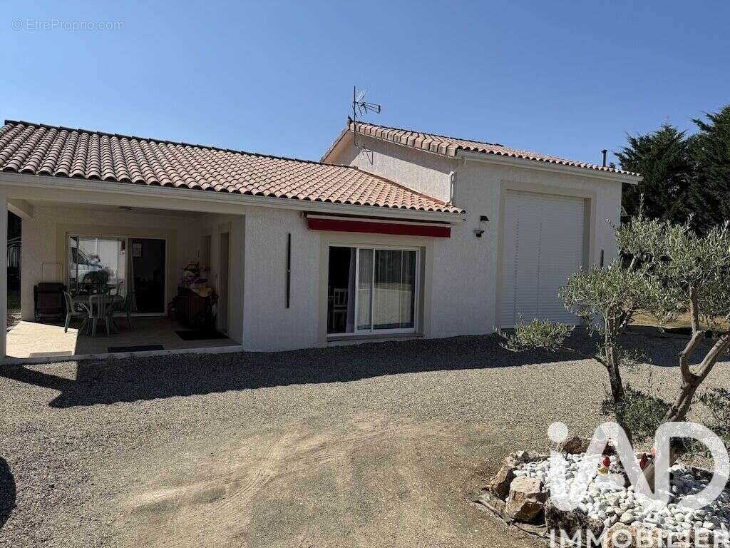 Photo 3 - Maison à SAINT-PORQUIER