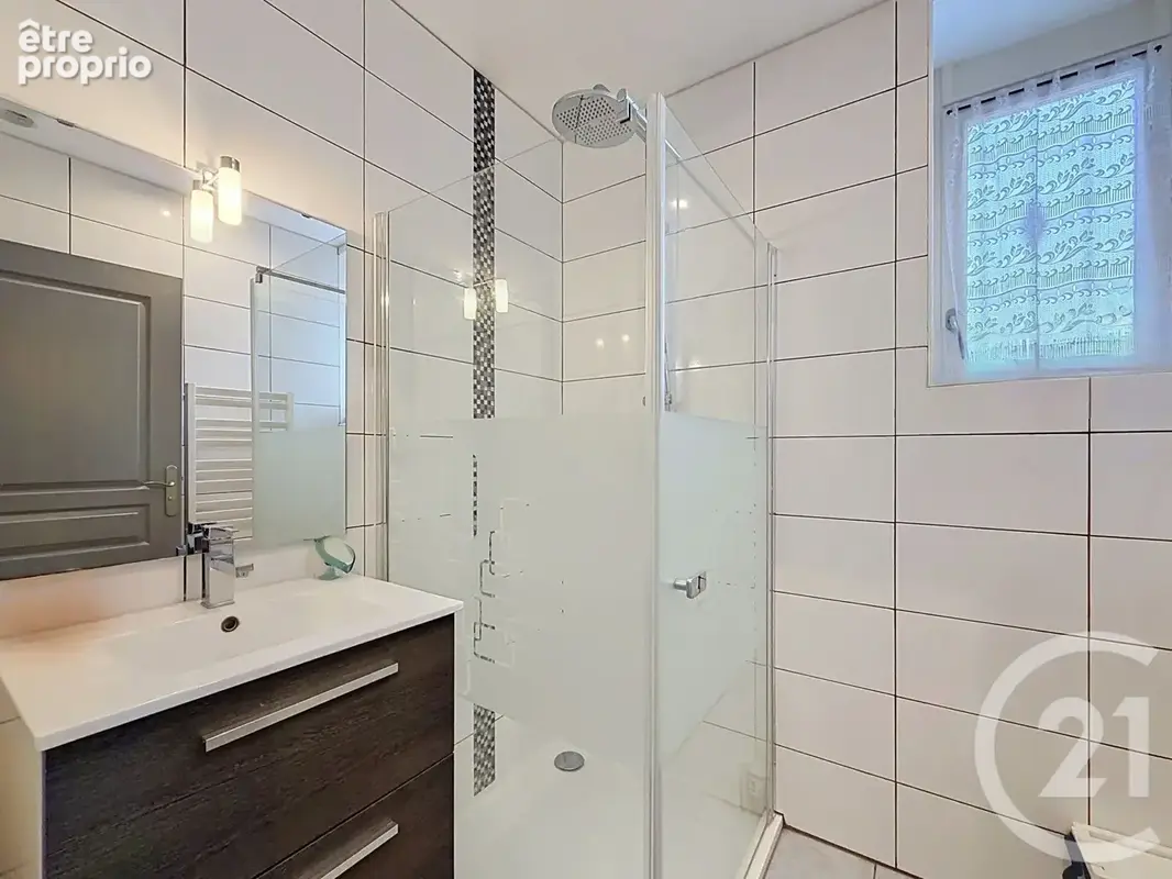 Maison 5 pièces 122 m² à vendre à La Ferte-Saint-Aubin (45240) - photo 5