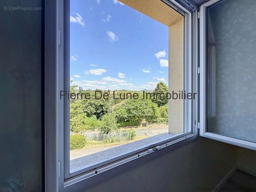 Exclusivité – le bois-d’oingt – maison familiale 178 m² – 5 chambres – 340 000 € - photo 3