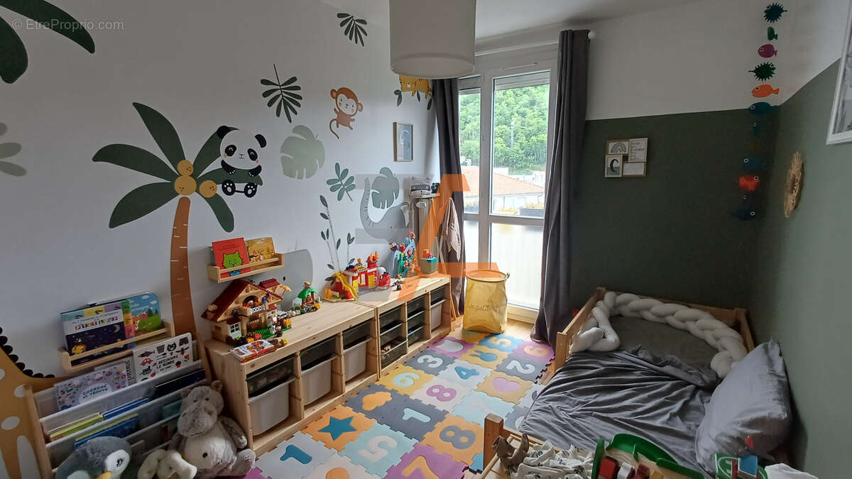 Appartement à SAINT-ETIENNE