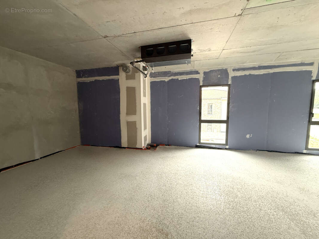 Commerce à SANARY-SUR-MER