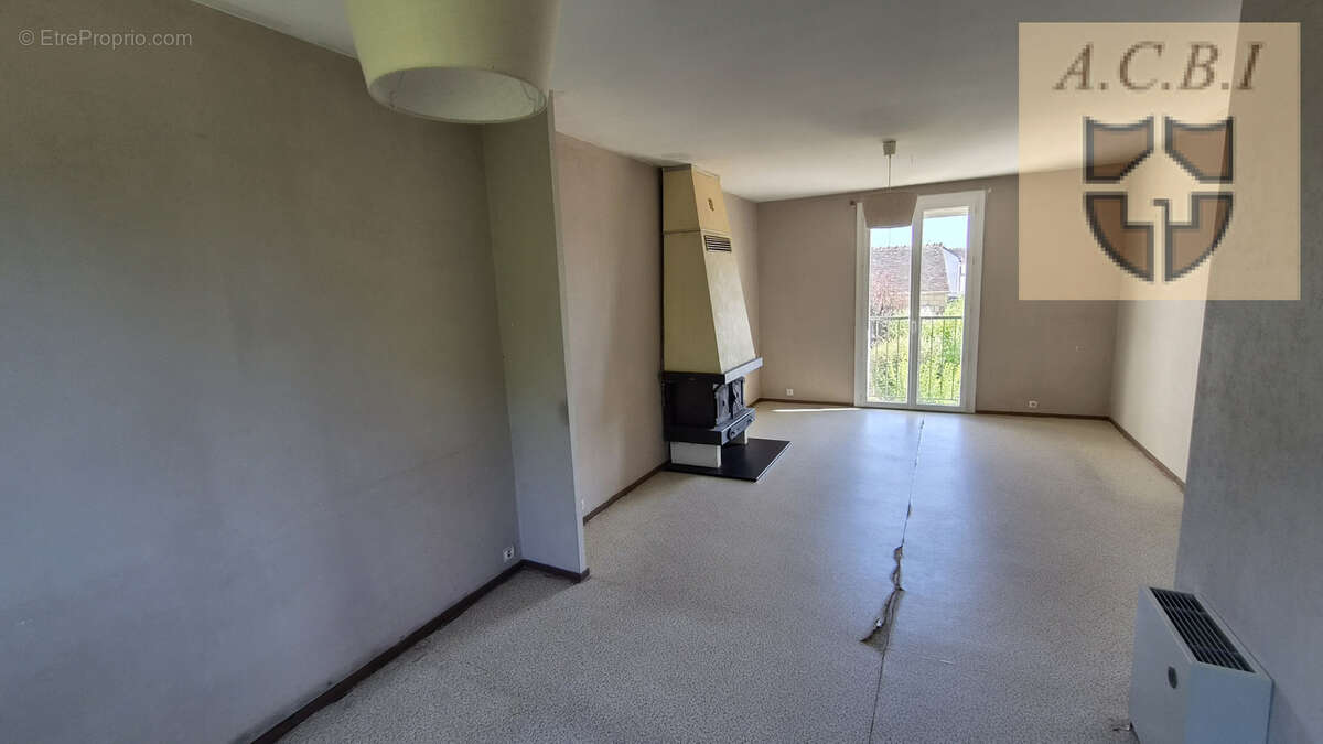 Maison de 89 m2 avec jardin et dépendances   Areines - photo 8