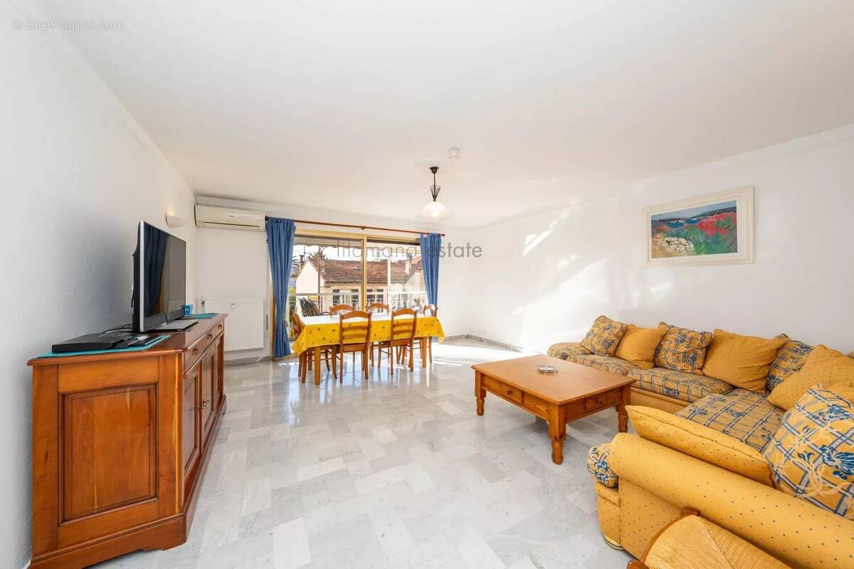 Appartement à LE CANNET