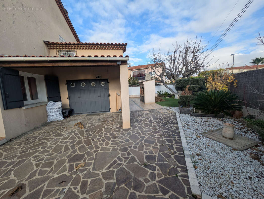 Maison à SIX-FOURS-LES-PLAGES