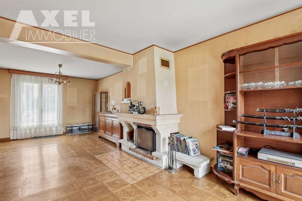 Maison à BOIS-D'ARCY