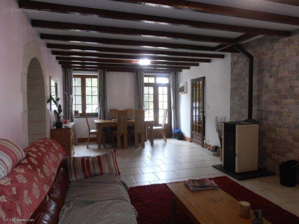 Maison à SAUZE-VAUSSAIS