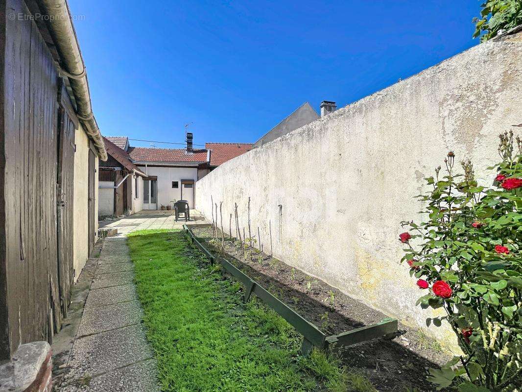 Maison à CLERMONT