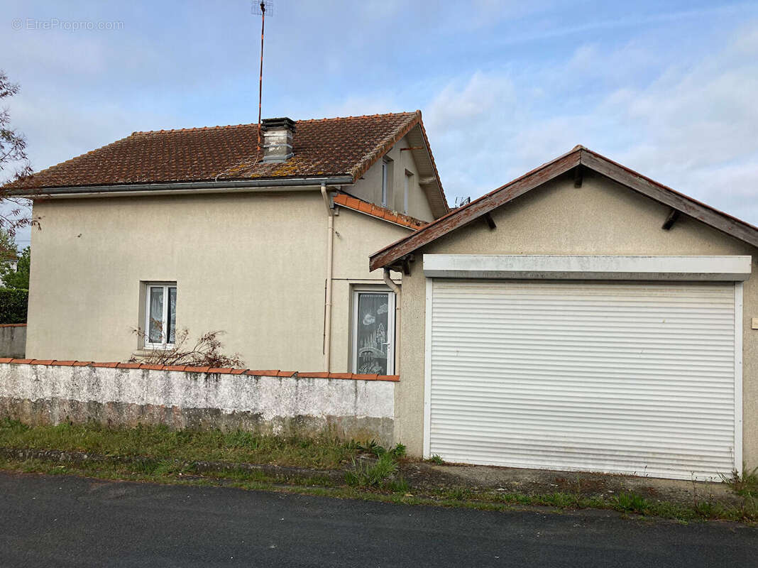 Maison à PORT-DES-BARQUES