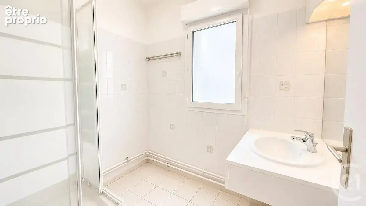 Appartement 3 pièces 61 m² à vendre à Chartres (28000) - photo 4