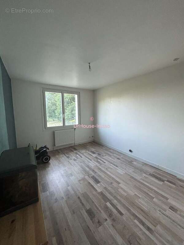 Maison 140 m² à Saint-Capraise-De-Lalinde  - photo 16