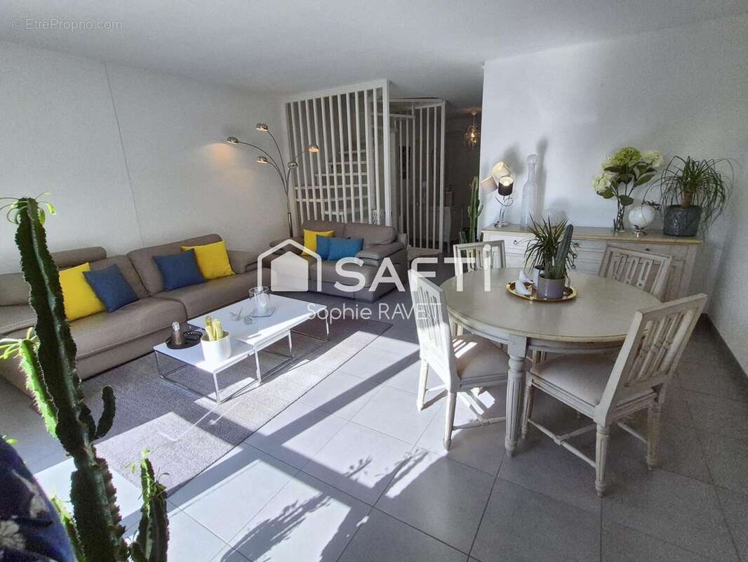 Photo 2 - Maison à L'ISLE-D'ABEAU