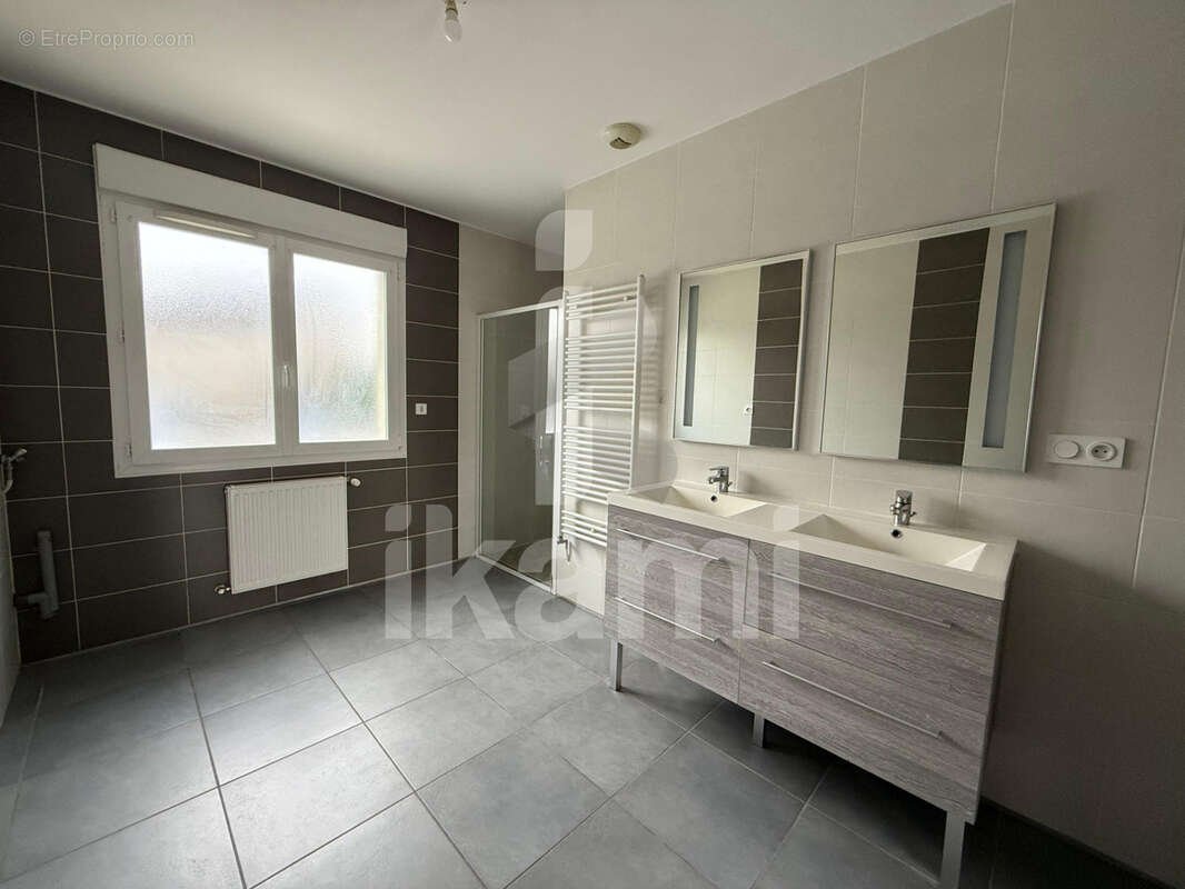 Appartement à CLAIRVAUX-LES-LACS