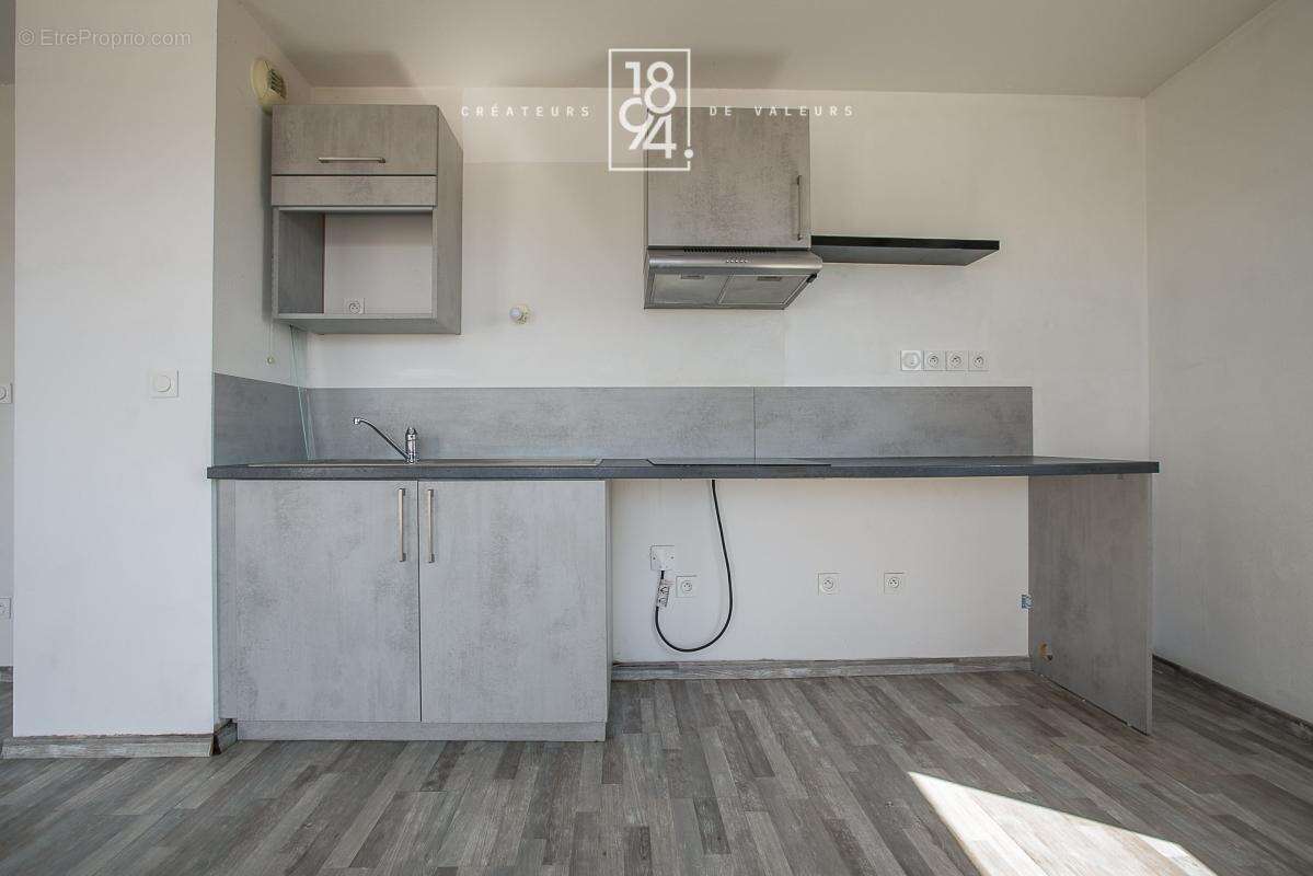 Appartement recent t3 64 m 2 terrasse sud place de parking - photo 5