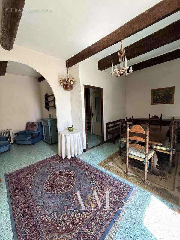 Maison à VILLEVEYRAC