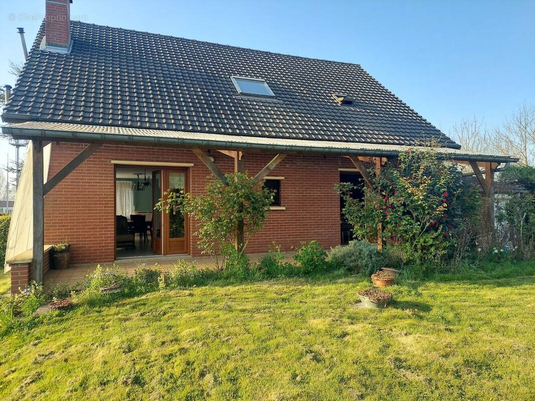 Maison à WARLINCOURT-LES-PAS