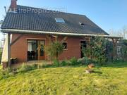 Maison à WARLINCOURT-LES-PAS