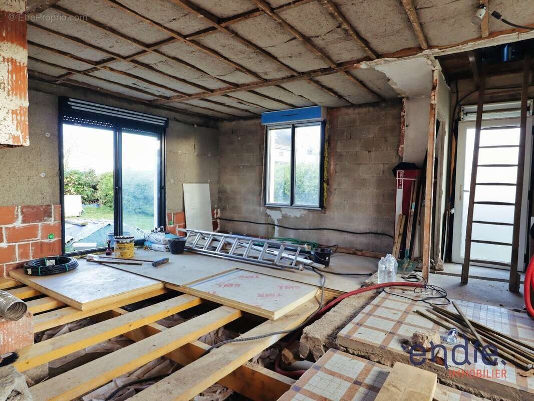 Maison à NOYAL-PONTIVY