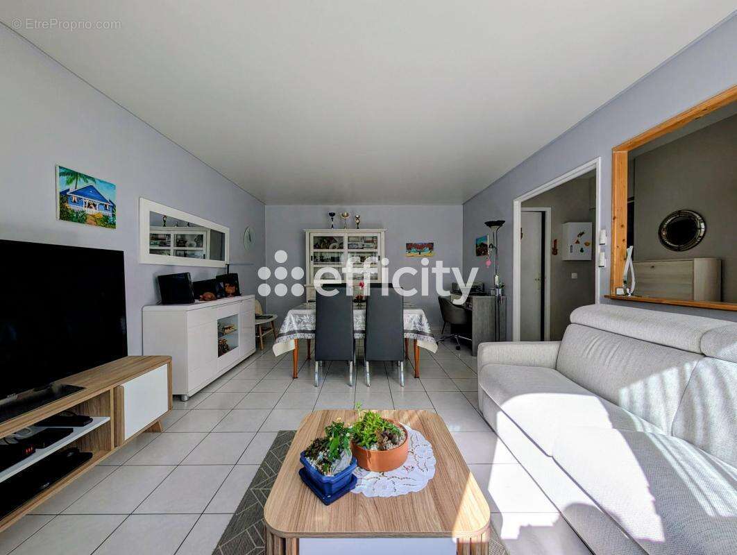 Appartement à ENGHIEN-LES-BAINS