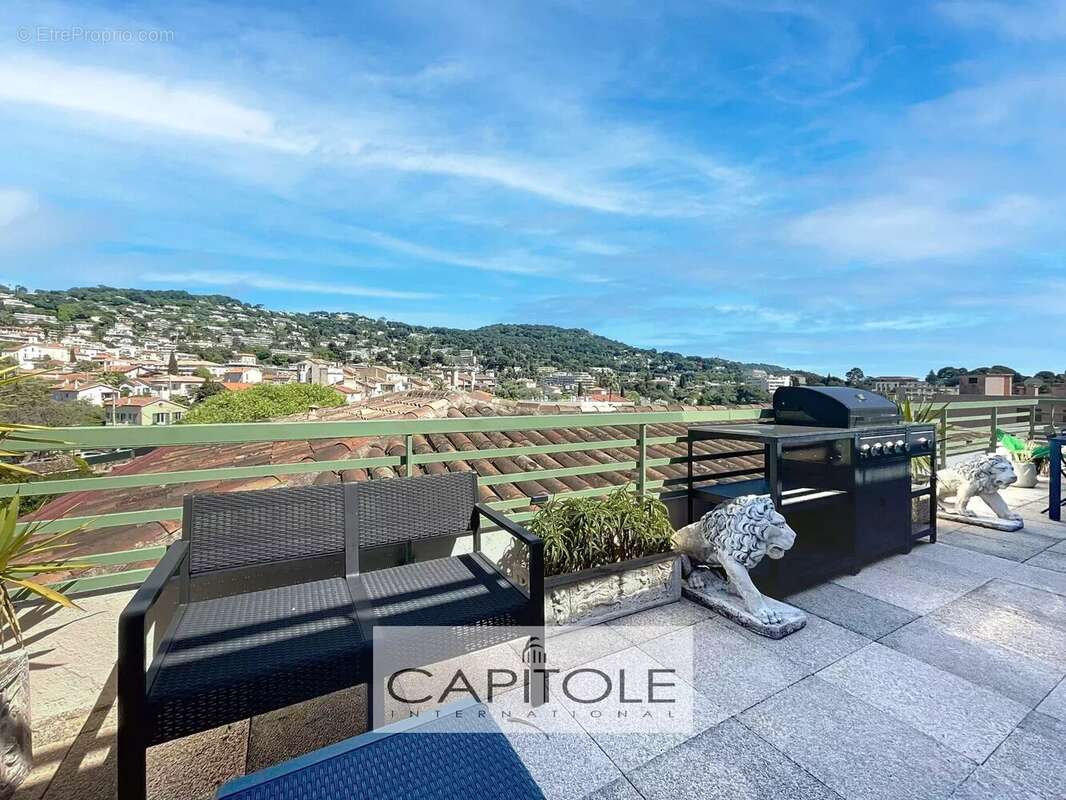 Appartement à LE CANNET