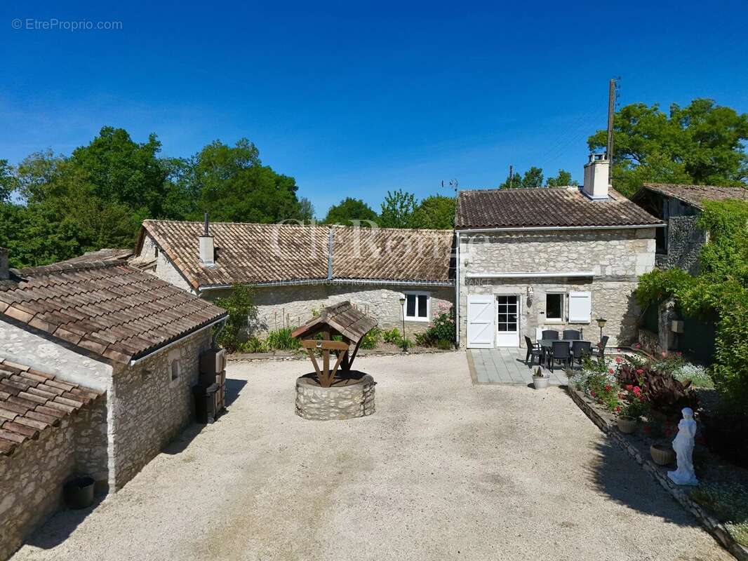 Maison à EYMET