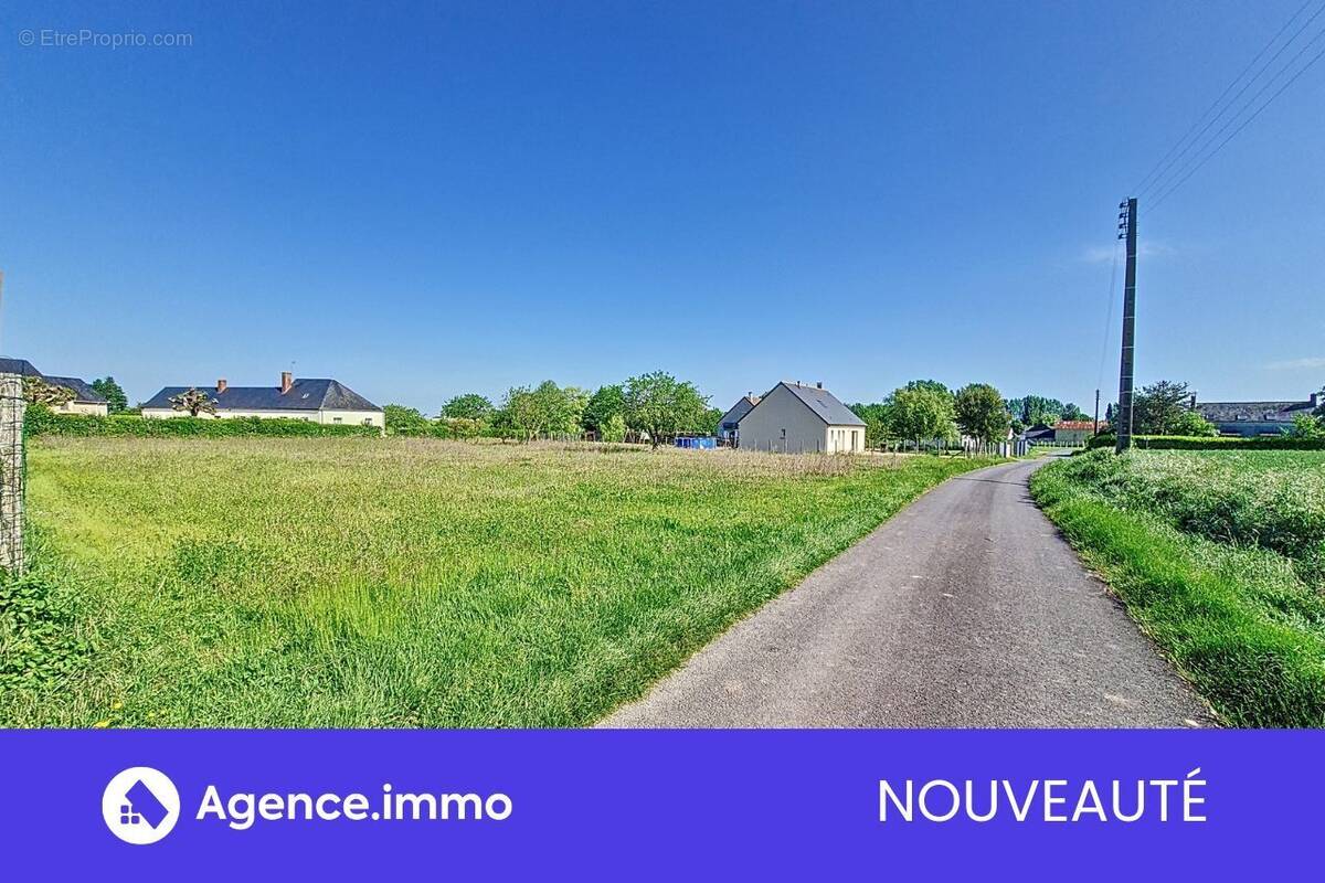 Terrain à CHATEAU-LA-VALLIERE