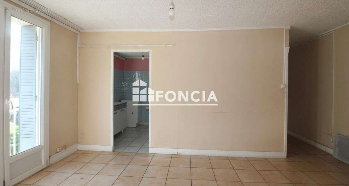 Appartement à VIZILLE