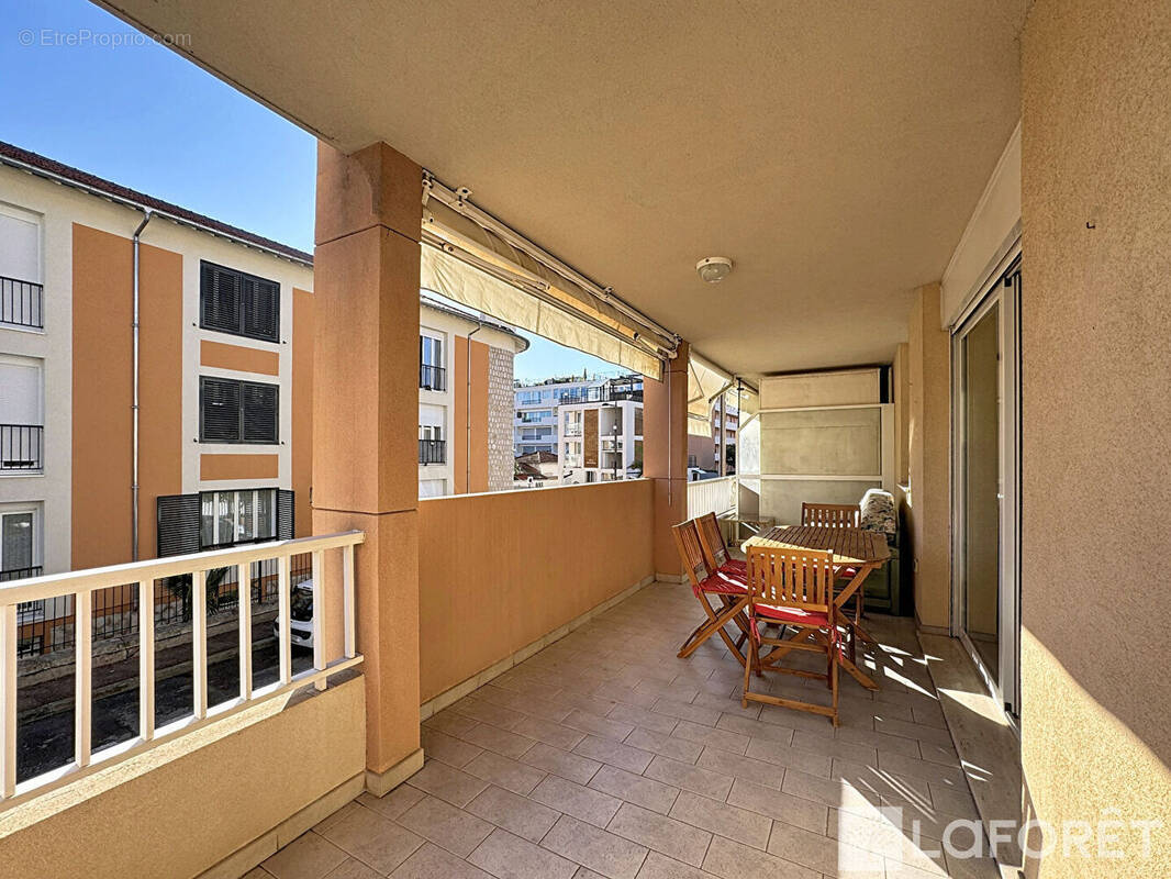 Appartement à ROQUEBRUNE-CAP-MARTIN