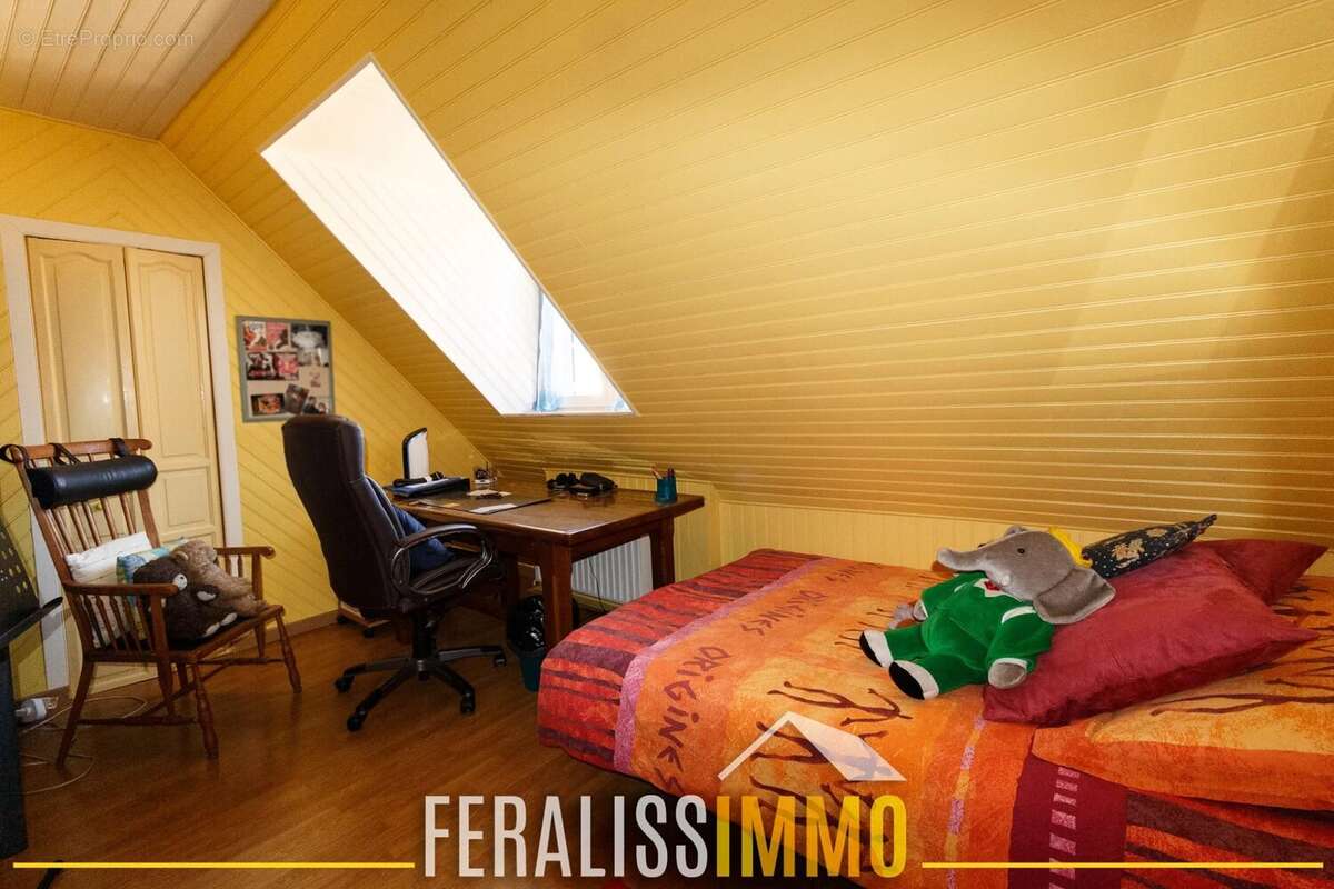 Maison à VAUX-SUR-SEINE