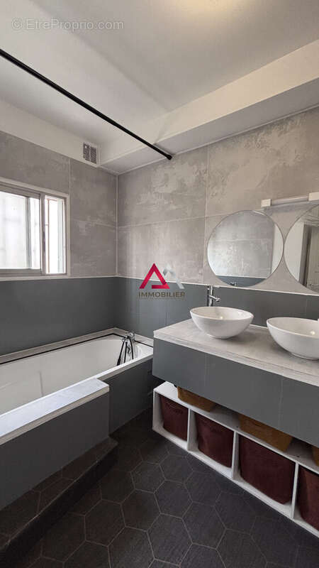 Appartement à SAINT-DENIS