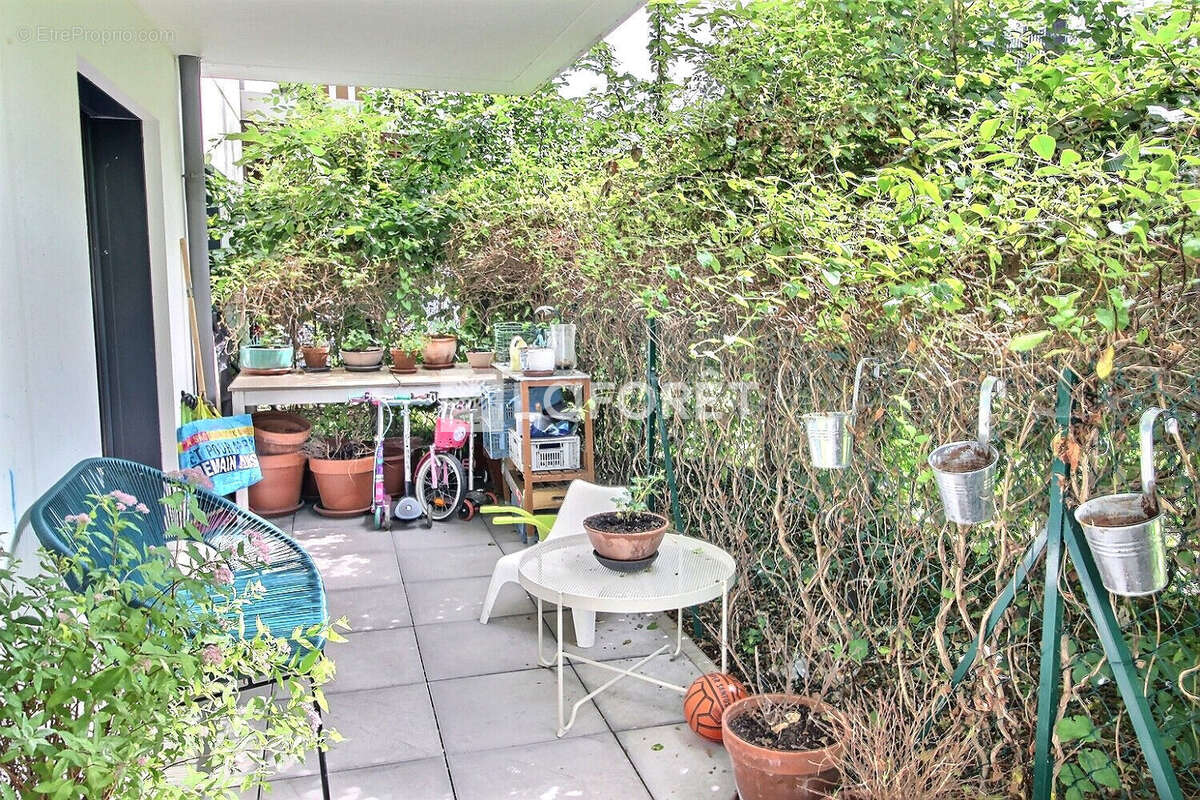 Appartement à GENNEVILLIERS
