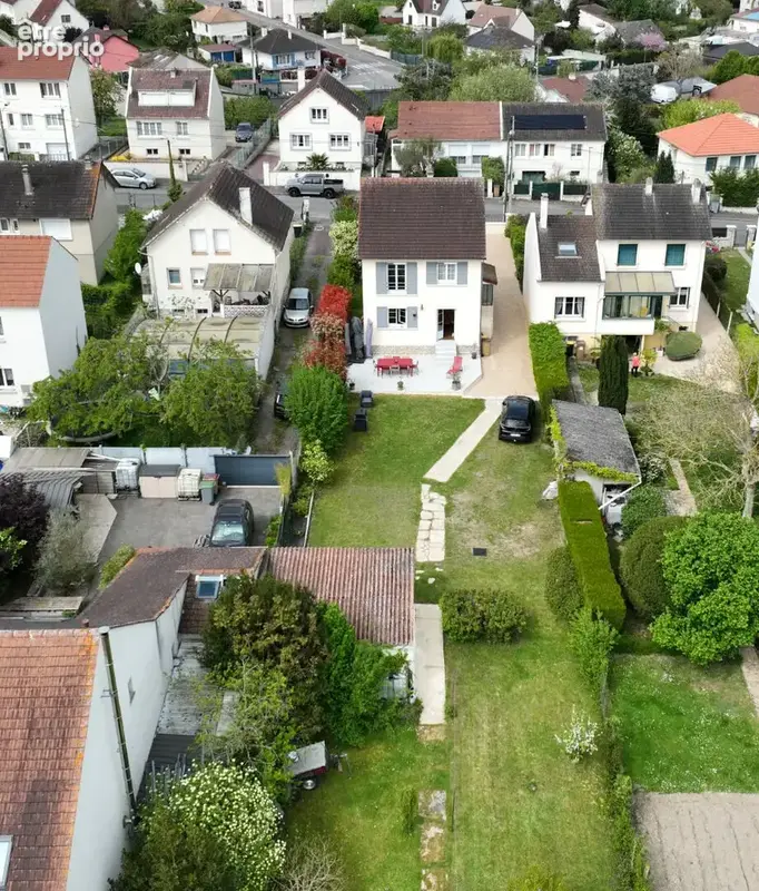 BONNIERES SUR SEINE 6 Pièces 130 m² , 1300 m² de terrain - photo 2