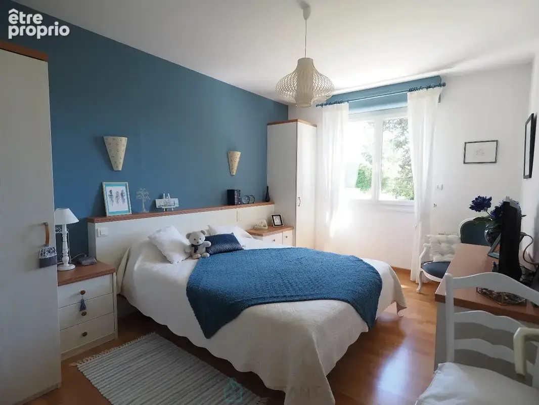 Agréable et lumineuse traditionnelle sur sous-sol complet - Belle parcelle paysagée de 2 800 m² - photo 9