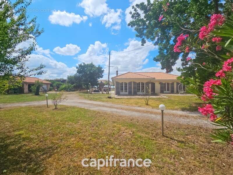 Maison à SAINT-ANDRE-DE-CUBZAC