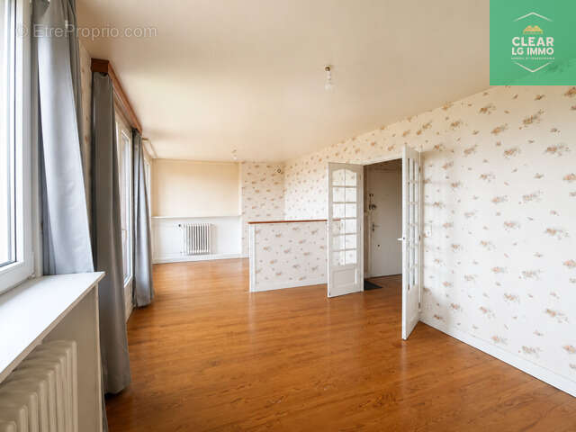 Appartement F5 à rénover avec garage à Longuyon - photo 5