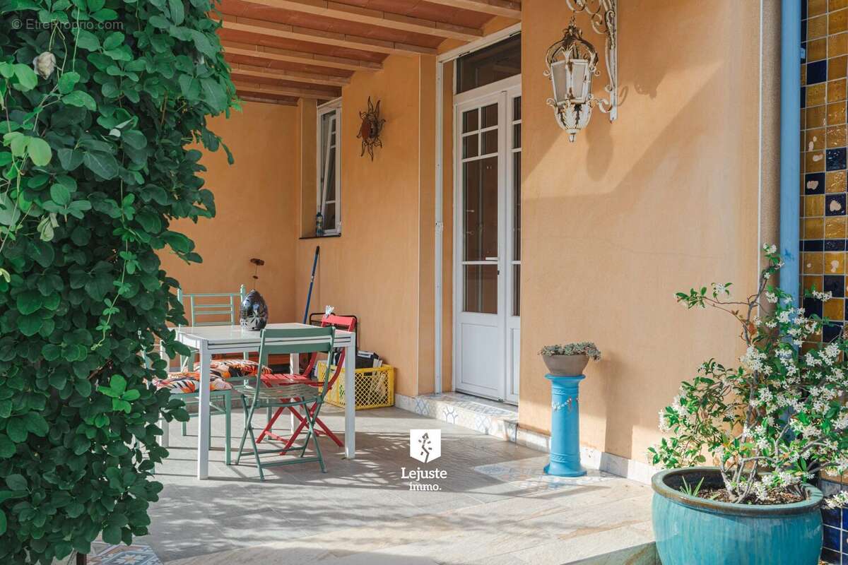Maison 155 m² à Castelnaudary  - photo 2