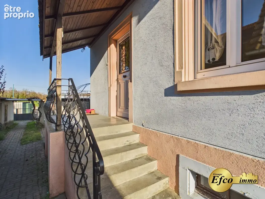 Maison 5 pièces 105 m² à vendre à Village-Neuf (68128) - photo 2