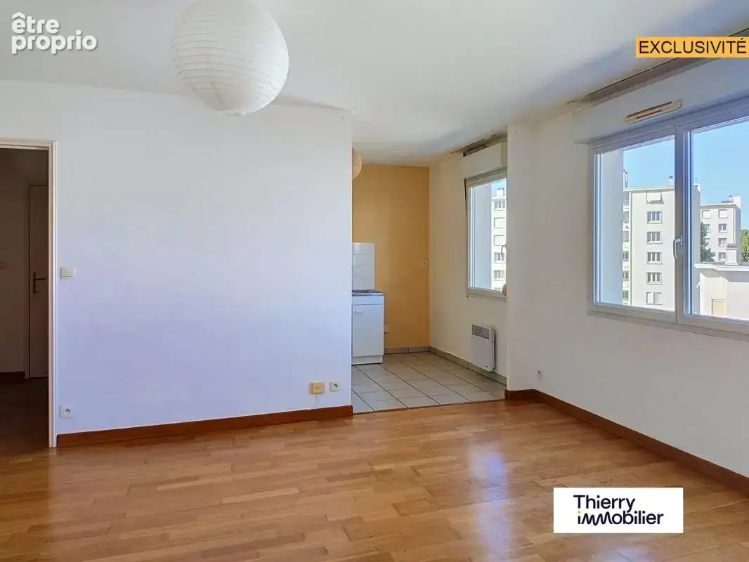 Longchamp - T2 de 58 m² au dernier étage avec ascenseur, parking et tram au pied - photo 3