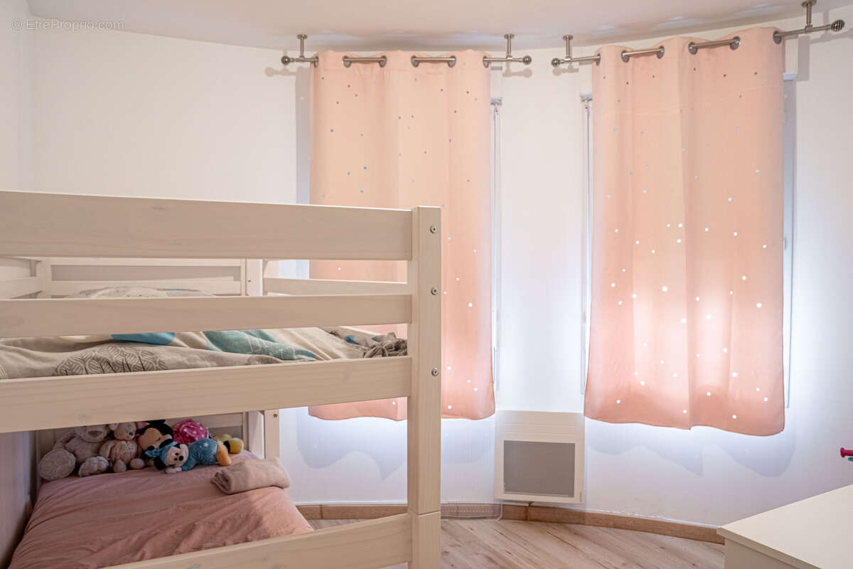 Appartement à VILLENEUVE-LE-ROI