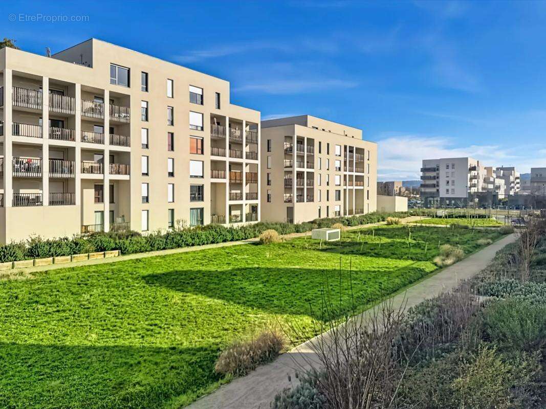 Appartement à L'ISLE-D'ABEAU