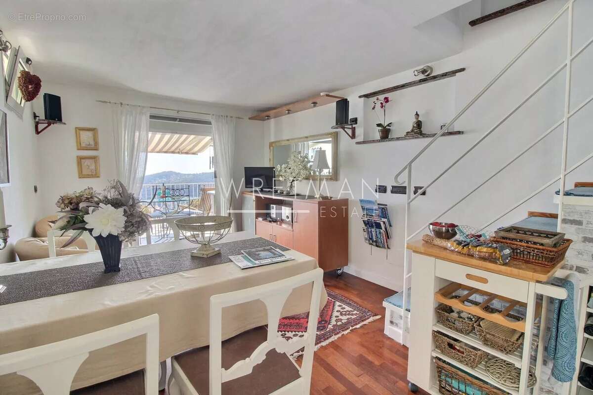 Appartement à VILLEFRANCHE-SUR-MER